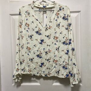 AMERICAN EAGLE | Long Bell Sleeve | Lightweight | Floral Blouse | Size S